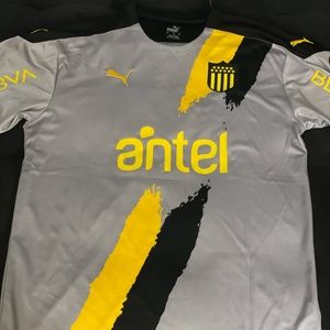 Peñarol soccer Jersey Facu Torres